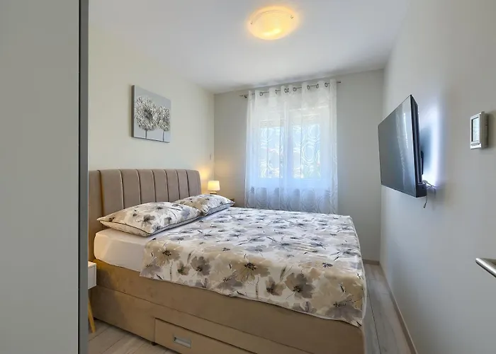 Brand New Excellence 아파트