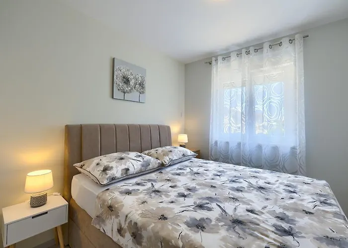 아파트 Brand New Excellence *