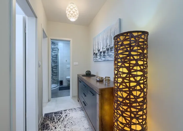 Brand New Excellence 아파트