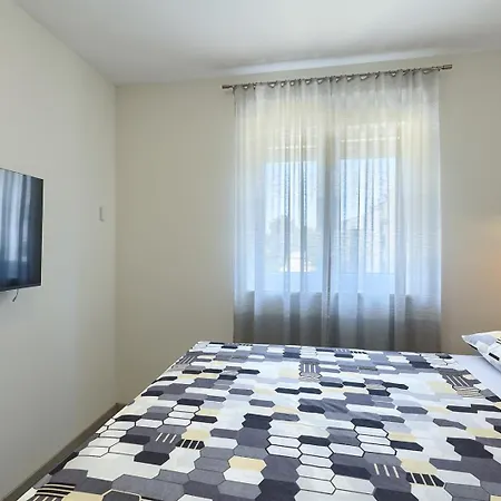 Brand New Excellence Apartment *
